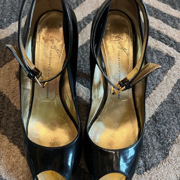 Giuseppe Zanotti peep toe platform leather heel sz 39.5 - Picture 3 of 8